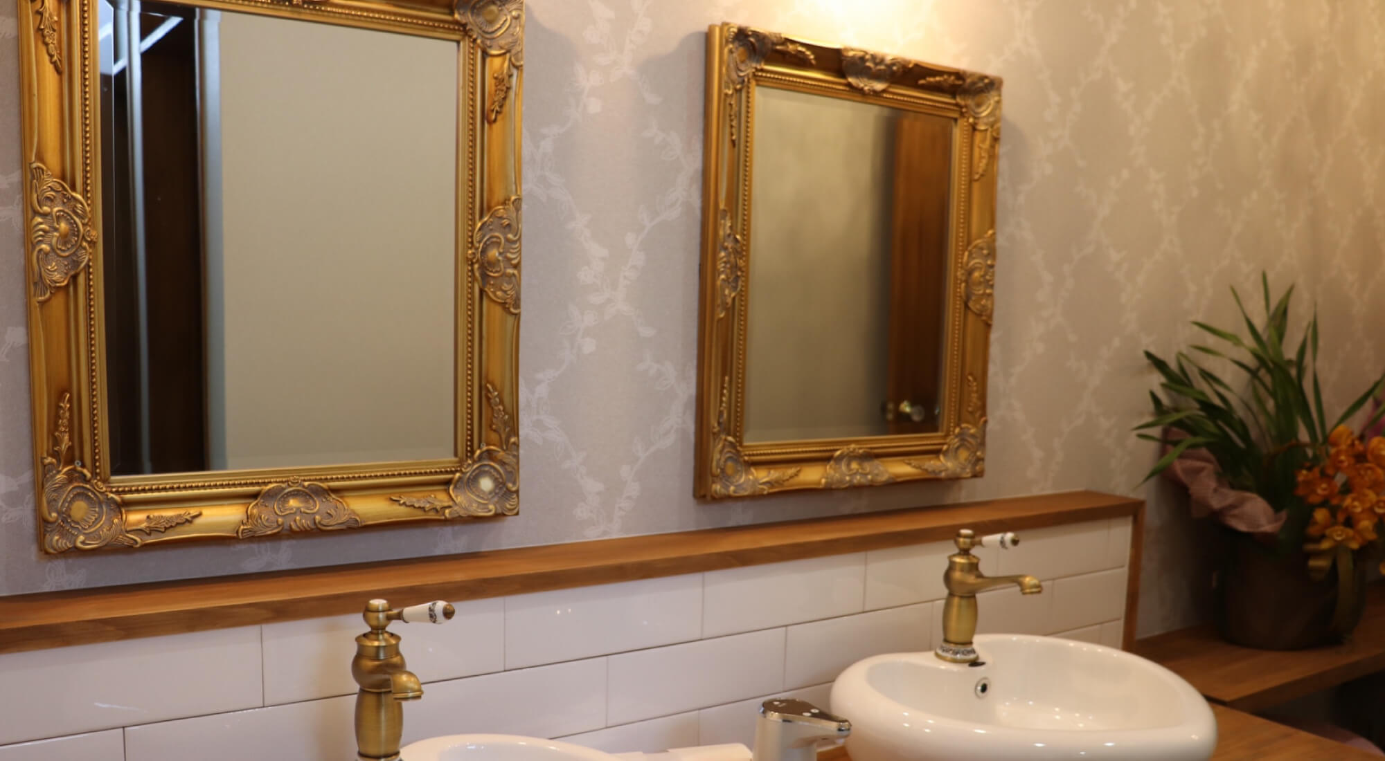 パウダールーム